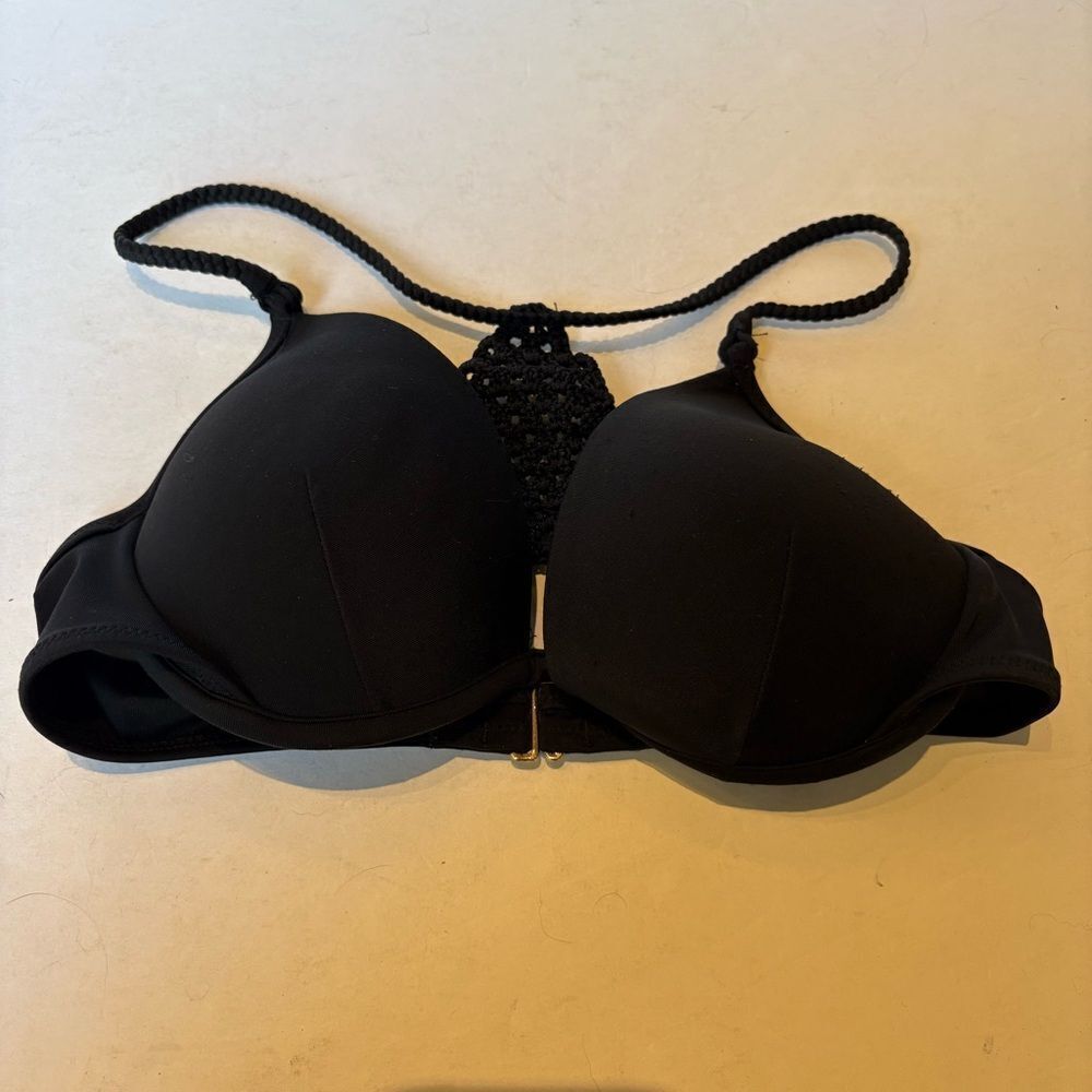 Victoria's Secret the Fabulous Black Crochet Detail Bra Push Up Size 32B